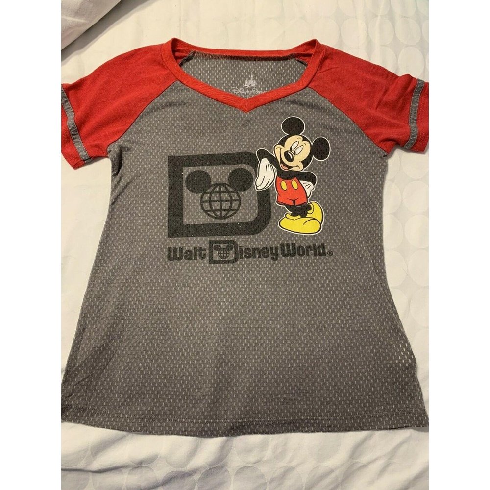 Disney Park Gray Retro Mickey Mouse T SHIRT Youth